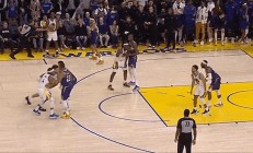 开云体育-包含勇士横扫国王，布克统治全场的词条