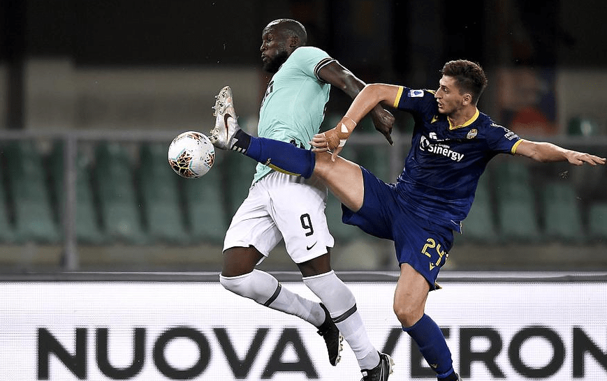 摩纳哥不敌雅典，保级压力依旧的简单介绍