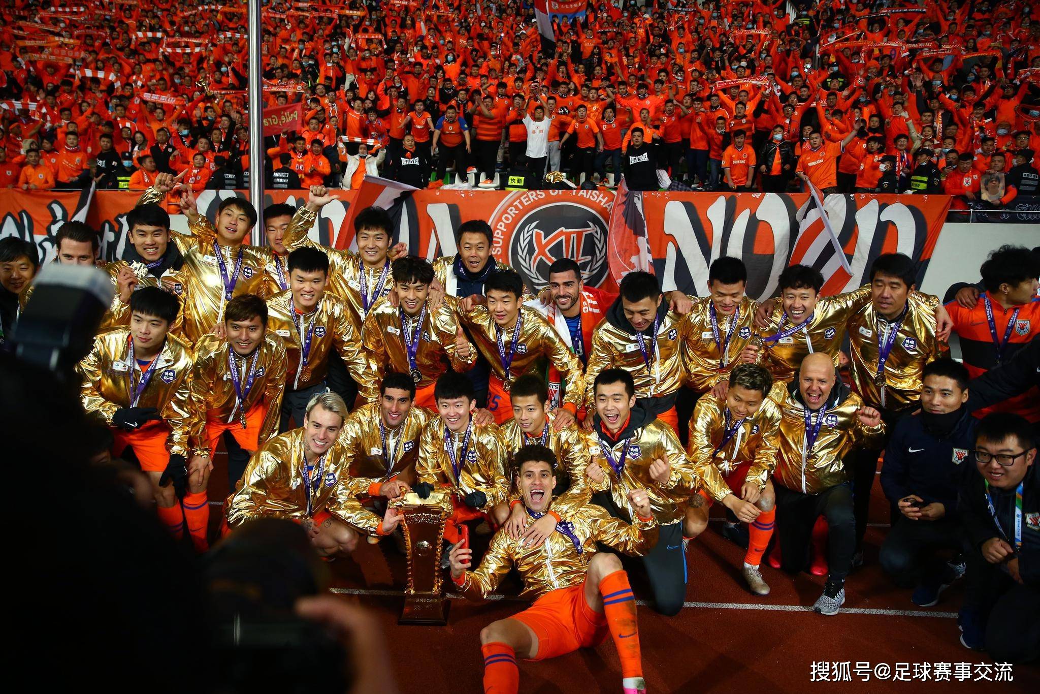 关于球队紧张备战,为争夺胜利而战的信息 关于球队紧张备战,为争夺胜利而战的信息