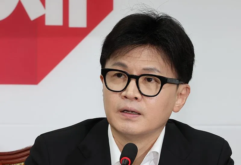 首相辞职风波:政治动荡,国家经济恐再坠落的简单介绍 首相辞职风波:政治动荡,国家经济恐再坠落的简单介绍