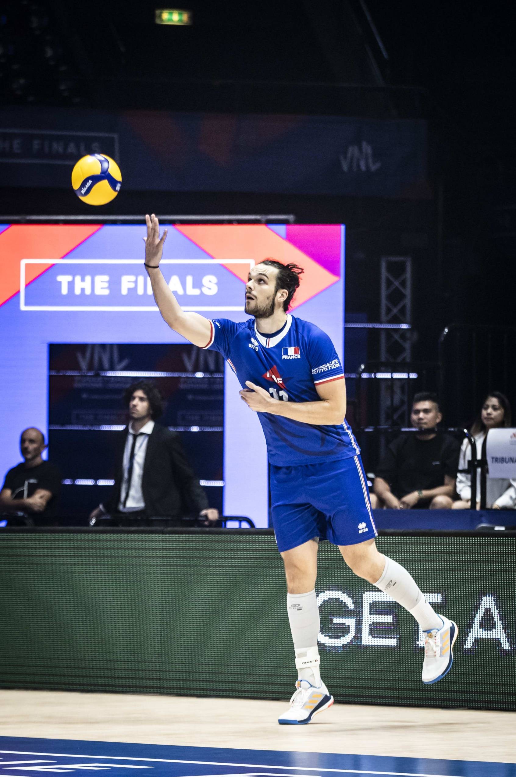 法国队横扫中国队，辛杜统治全场的简单介绍