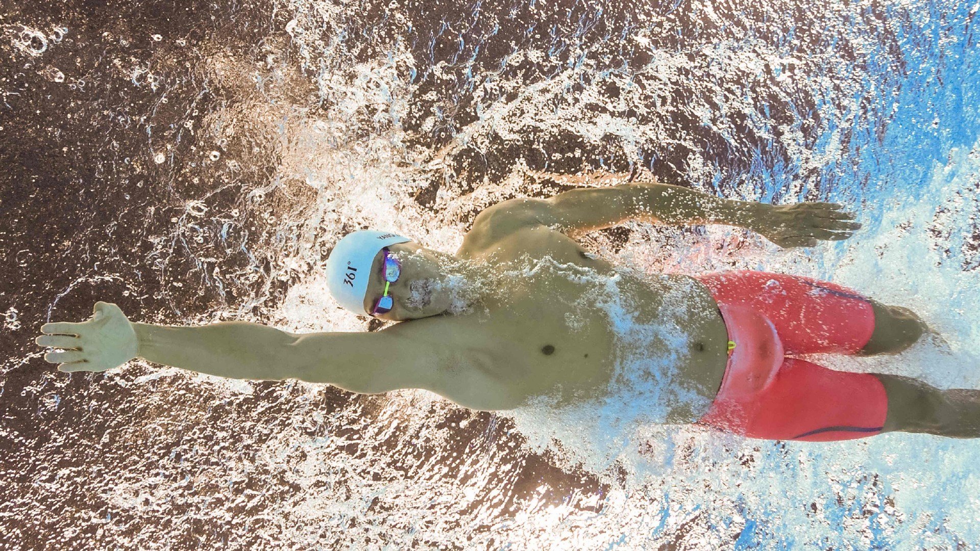 李刚仁闪耀，加拿大逆转阿尔及利亚提前锁定胜局